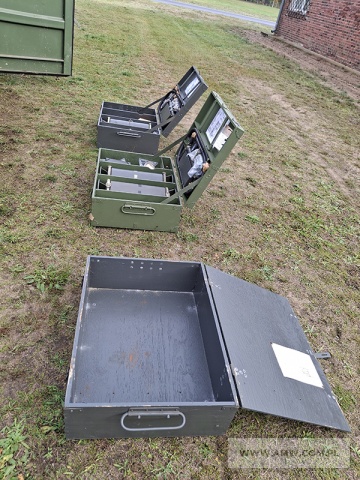 Filtr do oczyszczania wody przenośny FPW-300 (bez odczynników chemicznych) - pakiet zawierający 11 kpl. 